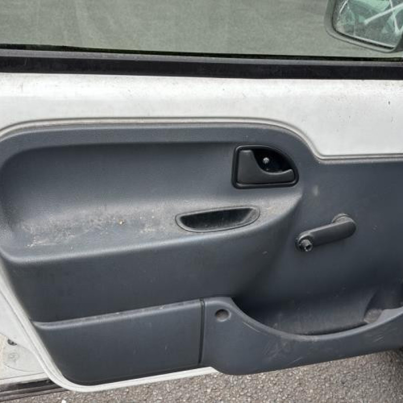 Porte avant droit RENAULT KANGOO 1 Photo n°15