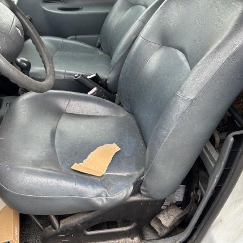 Porte avant droit RENAULT KANGOO 1 Photo n°17
