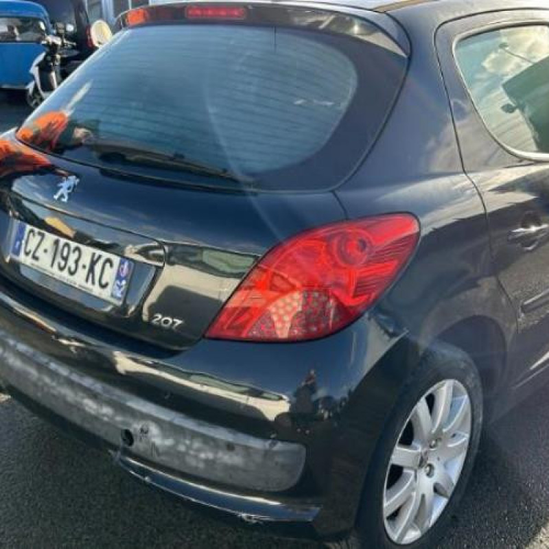 Aile avant gauche PEUGEOT 207 Photo n°8
