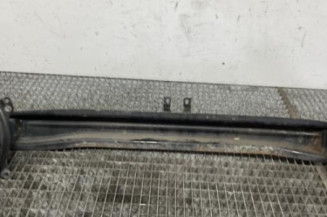 Renfort pare choc avant (traverse) VOLKSWAGEN GOLF 5