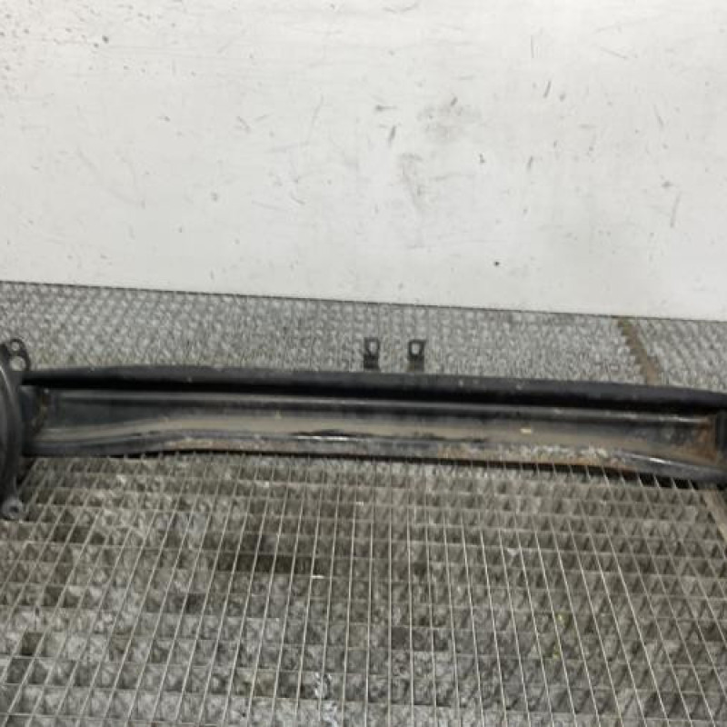 Renfort pare choc avant (traverse) VOLKSWAGEN GOLF 5 Photo n°7