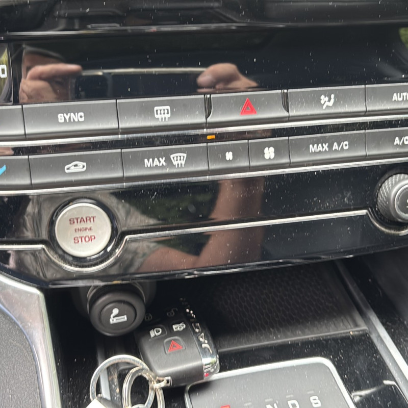 JAGUAR XE 2.0D - 16V TURBO Photo n°7