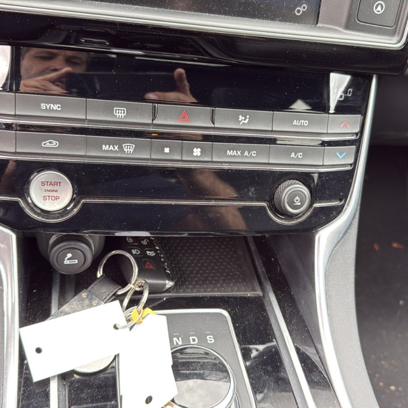 JAGUAR XE 2.0D - 16V TURBO Photo n°22