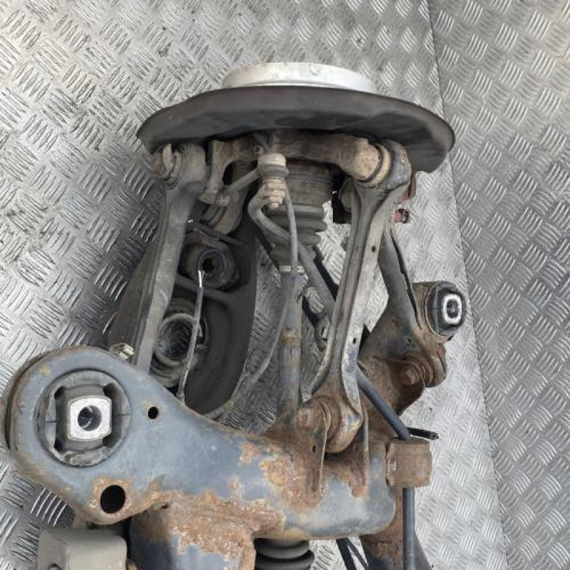 Essieu arriere BMW SERIE 3 E91 Photo n°2