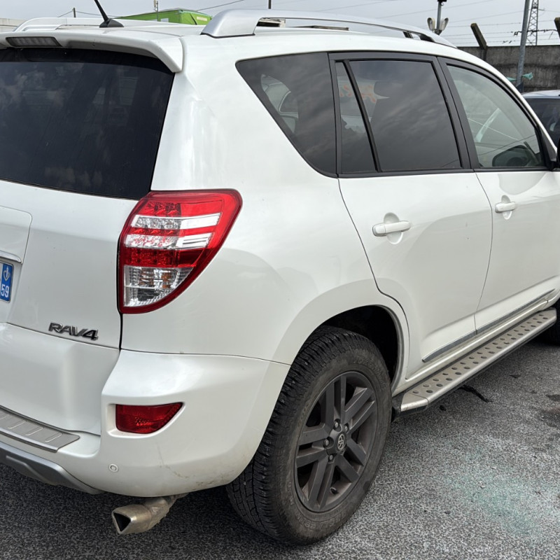 TOYOTA RAV4 3 PHASE 3 2.2 D4D - 16V TURBO 4X4 Photo n°13
