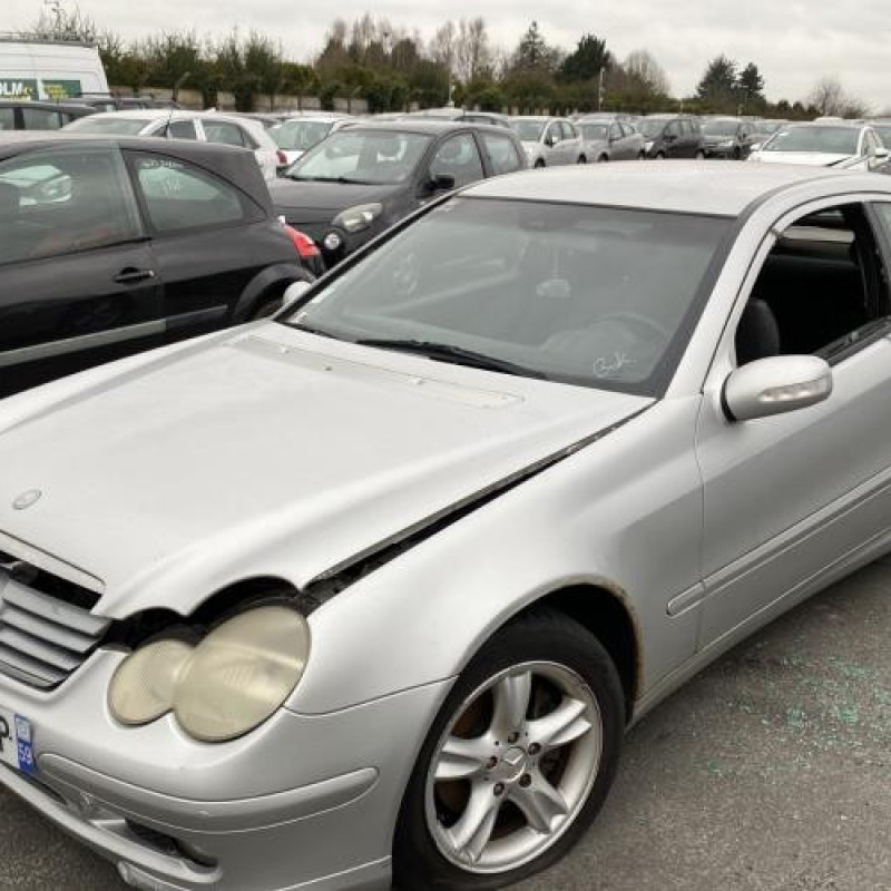 Feu arriere principal droit (feux) MERCEDES CLASSE C 203 COUPE SPORT Photo n°5