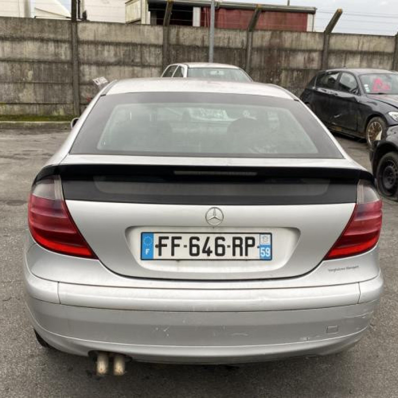 Feu arriere principal droit (feux) MERCEDES CLASSE C 203 COUPE SPORT Photo n°9