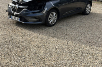 RENAULT MEGANE 4 PHASE 2 1.3i - 16V TURBO TCE 140 HYBRID E-TECH Photo n°1