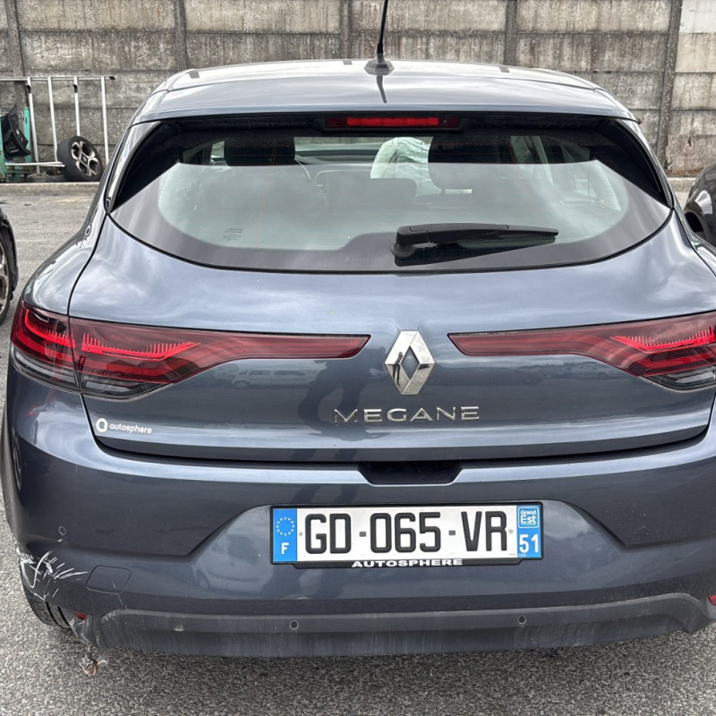 RENAULT MEGANE 4 PHASE 2 1.3i - 16V TURBO TCE 140 HYBRID E-TECH Photo n°17