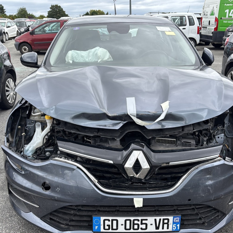 RENAULT MEGANE 4 PHASE 2 1.3i - 16V TURBO TCE 140 HYBRID E-TECH Photo n°20
