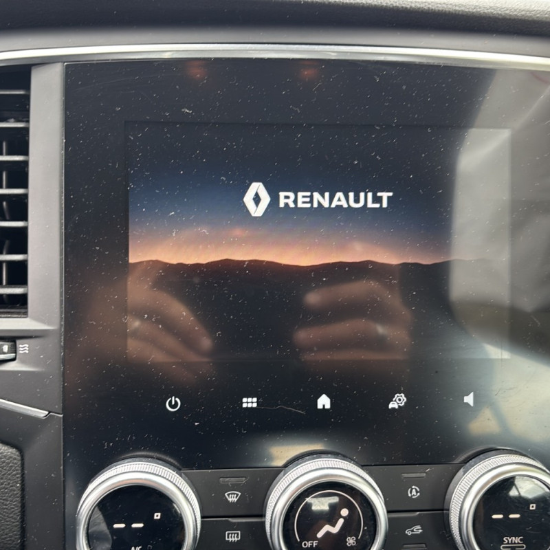 RENAULT MEGANE 4 PHASE 2 1.3i - 16V TURBO TCE 140 HYBRID E-TECH Photo n°28