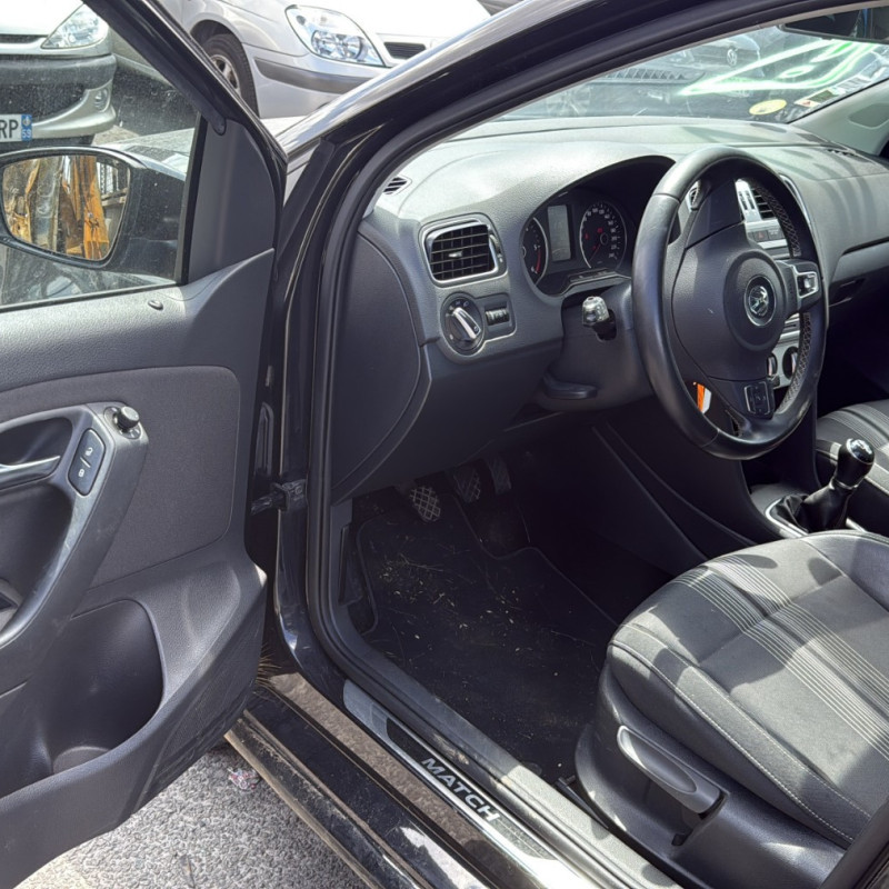 VOLKSWAGEN POLO 5 PHASE 1 1.6 TDI - 16V TURBO Photo n°20
