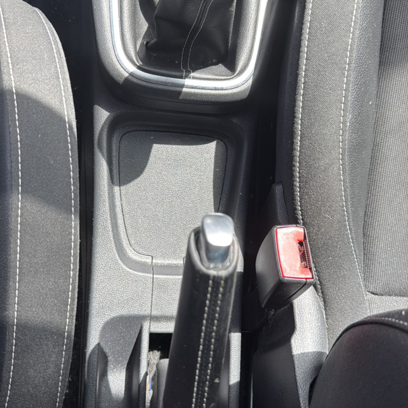 VOLKSWAGEN POLO 5 PHASE 1 1.6 TDI - 16V TURBO Photo n°26