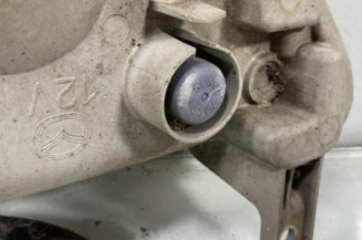 Anti brouillard arriere droit MAZDA 5 1
