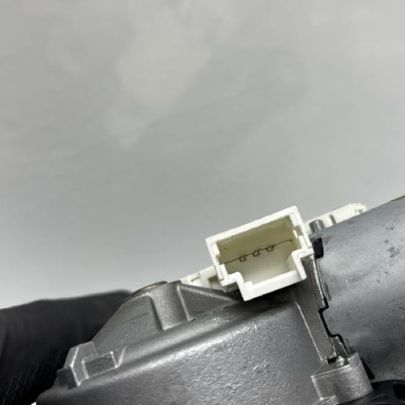 Moteur essuie glace arriere RENAULT LAGUNA 2 Photo n°6