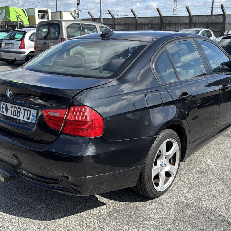 BMW SERIE 3 E90 PHASE 2 316d 2.0D - 16V TURBO Photo n°3