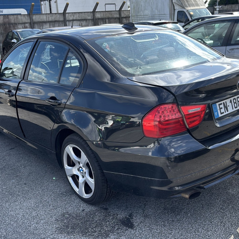 BMW SERIE 3 E90 PHASE 2 316d 2.0D - 16V TURBO Photo n°4