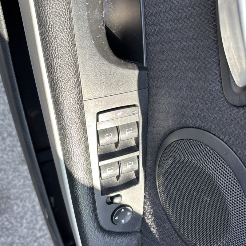 BMW SERIE 3 E90 PHASE 2 316d 2.0D - 16V TURBO Photo n°10