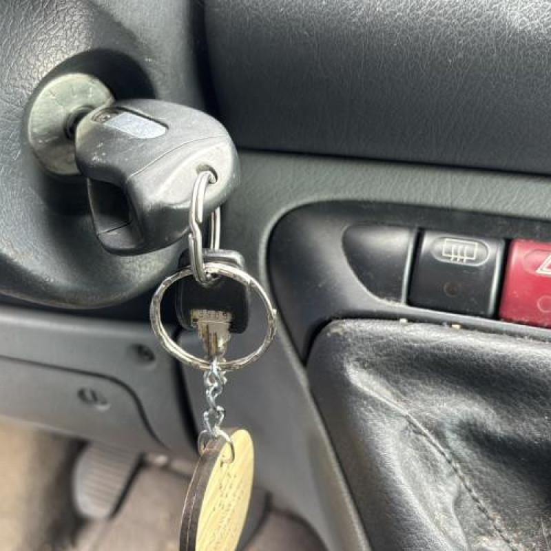 Optique avant principal droit (feux)(phare) PEUGEOT 806 Photo n°18