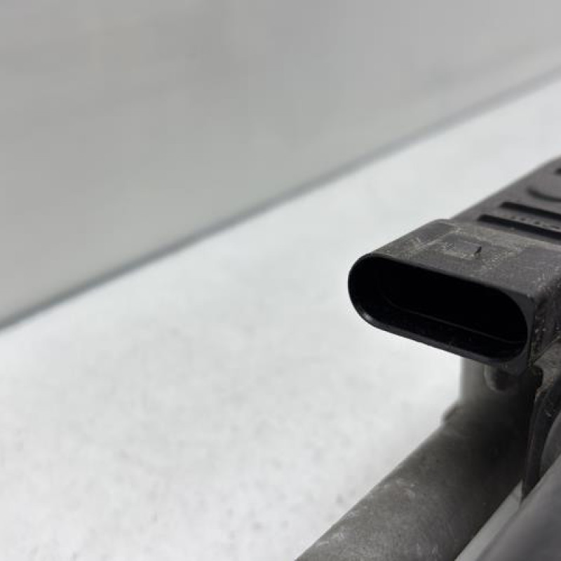 Moteur essuie glace avant VOLKSWAGEN SCIROCCO 3 Photo n°5