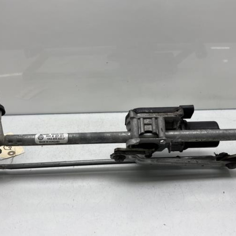 Moteur essuie glace avant VOLKSWAGEN SCIROCCO 3 Photo n°6
