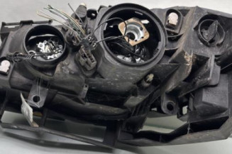 Optique avant principal droit (feux)(phare) RENAULT MEGANE 2