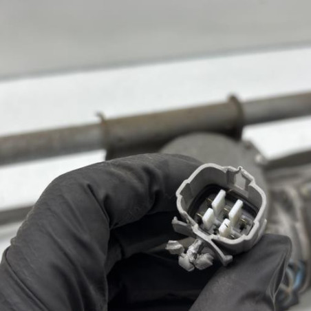 Moteur essuie glace avant SUZUKI SWIFT 3