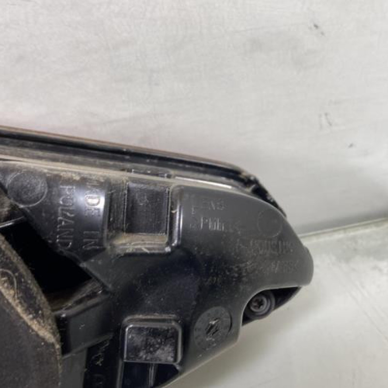 Feu arriere secondaire droit (feux) VOLKSWAGEN TOURAN 3 Photo n°4