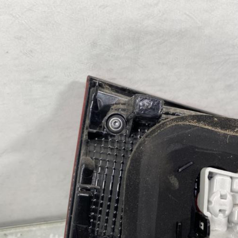 Feu arriere secondaire droit (feux) VOLKSWAGEN TOURAN 3 Photo n°5