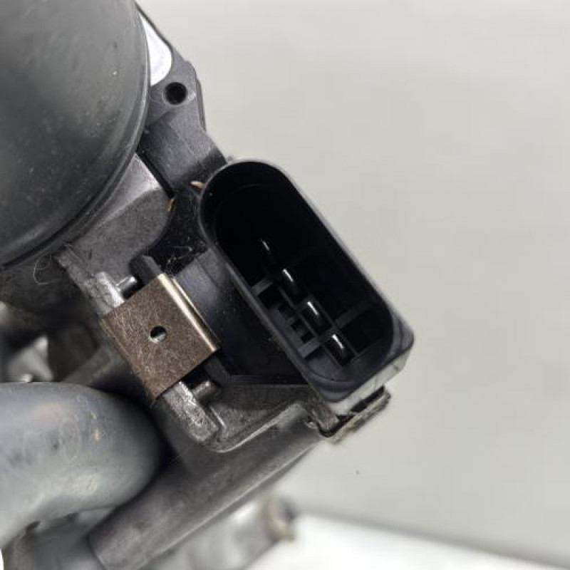 Moteur essuie glace avant VOLKSWAGEN TOURAN 3 Photo n°5