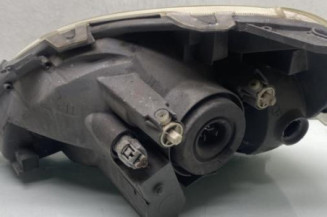 Optique avant principal droit (feux)(phare) TOYOTA YARIS 1