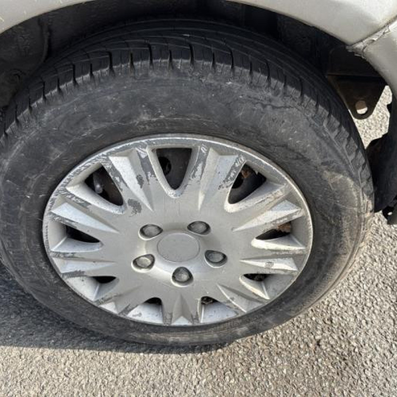 Moteur essuie glace arriere TOYOTA YARIS 1 Photo n°18