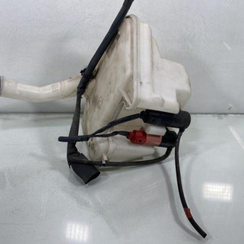 Vase de lave glace TOYOTA YARIS 2 Photo n°1