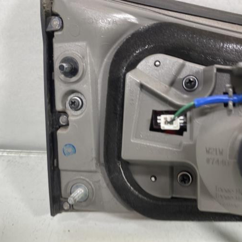 Feu arriere secondaire droit (feux) LEXUS IS 2 Photo n°3