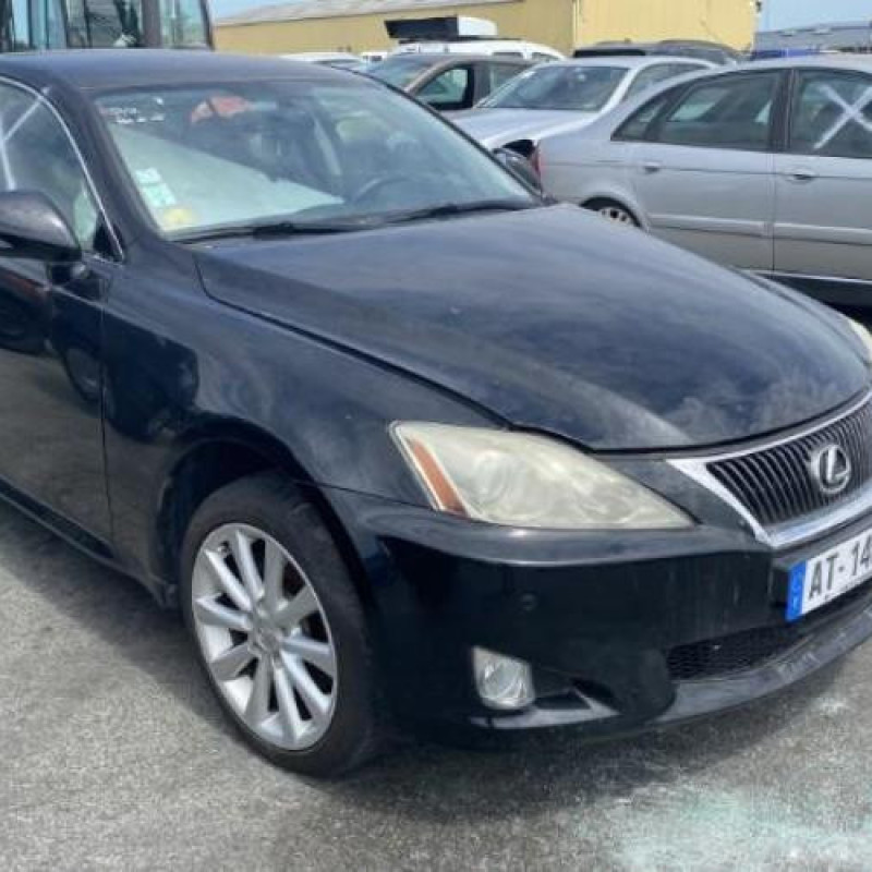 Feu arriere secondaire droit (feux) LEXUS IS 2 Photo n°20