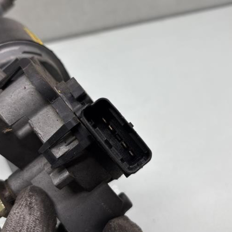 Moteur essuie glace avant CITROEN C3 PLURIEL Photo n°8