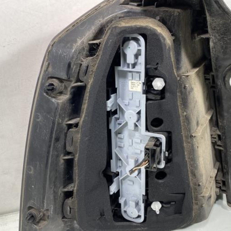 Feu arriere principal droit (feux) OPEL ZAFIRA B Photo n°4