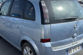 Anti brouillard arriere gauche OPEL MERIVA A