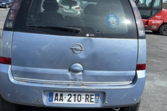 Anti brouillard arriere gauche OPEL MERIVA A