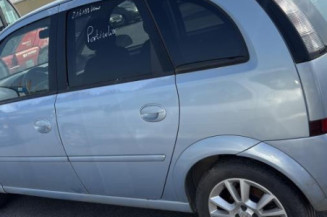 Anti brouillard arriere gauche OPEL MERIVA A
