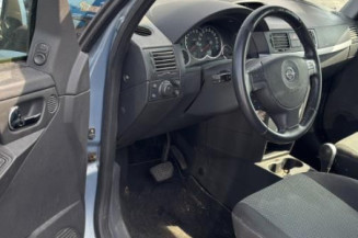 Anti brouillard arriere gauche OPEL MERIVA A