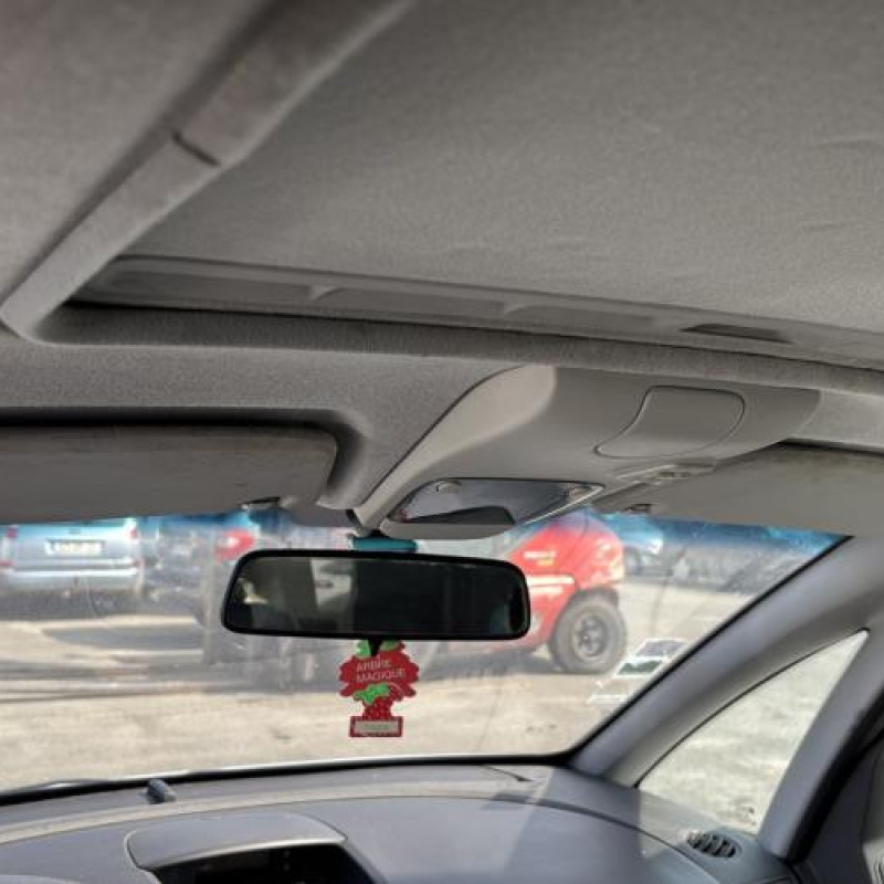 Anti brouillard arriere gauche OPEL MERIVA A Photo n°17