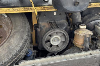 Optique avant secondaire gauche (feux)(clignotant) RENAULT MASTER 1