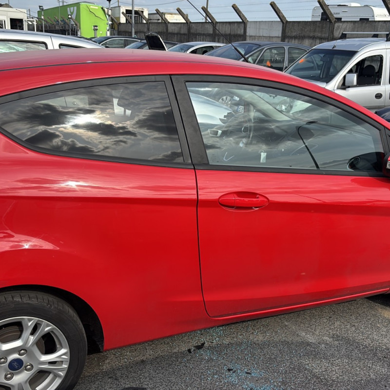 FORD FIESTA 6 PHASE 2 1.25i - 16V Photo n°7