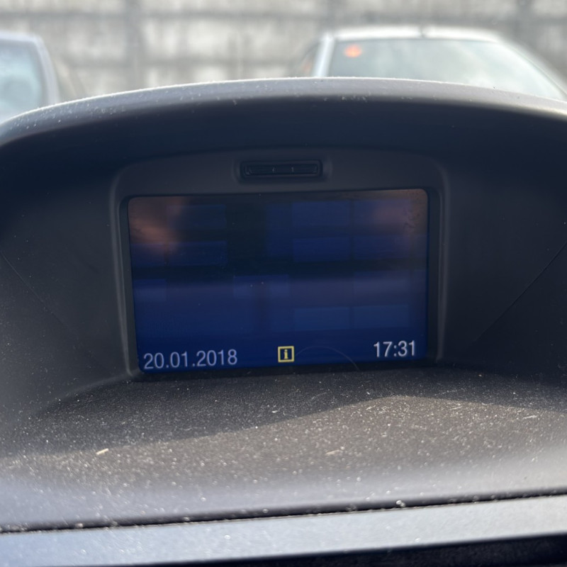 FORD FIESTA 6 PHASE 2 1.25i - 16V Photo n°18