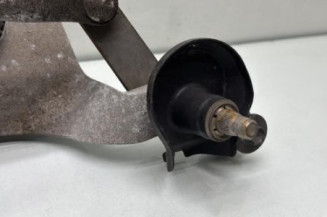 Moteur essuie glace avant TOYOTA YARIS 2