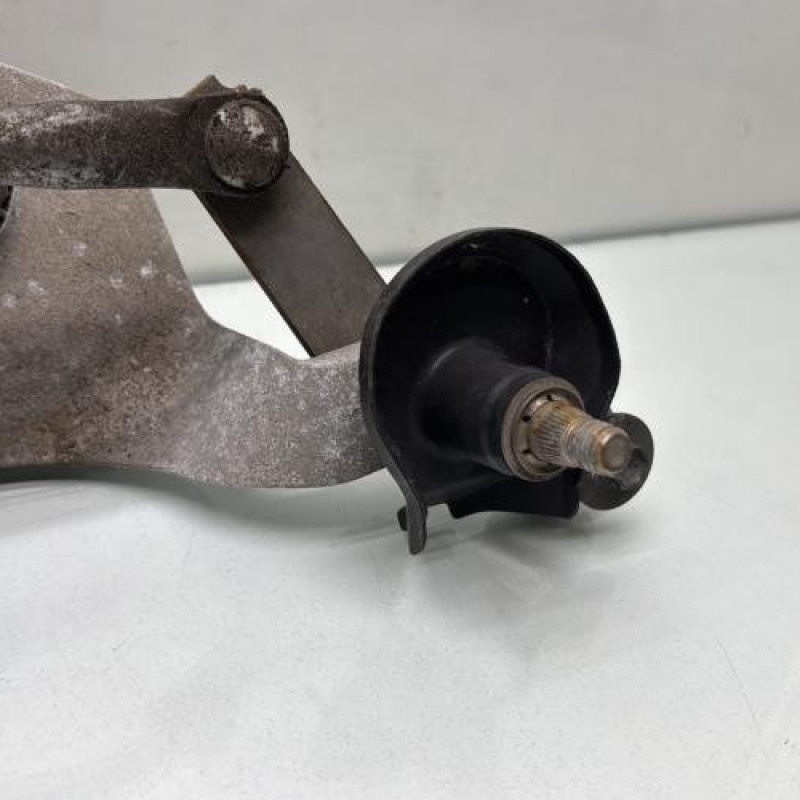 Moteur essuie glace avant TOYOTA YARIS 2 Photo n°3