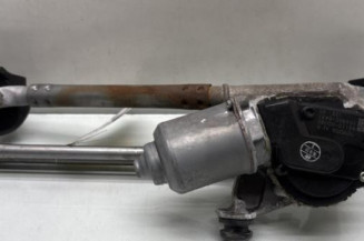 Moteur essuie glace avant TOYOTA YARIS 2