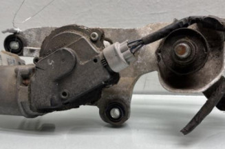 Moteur essuie glace avant MITSUBISHI COLT 6