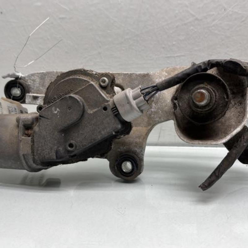 Moteur essuie glace avant MITSUBISHI COLT 6 Photo n°3